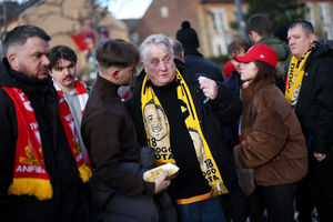 Tributes were paid to the late Wolves and Liverpool hero before the game (Photo by Carl Recine/Getty Images)