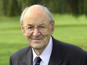 Supporting image for story: Former MP Richard Taylor scares off burglar using secateurs