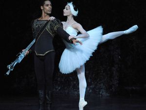 Supporting image for story: Birmingham Royal Ballet's Swan Lake to tour the UK in 2020