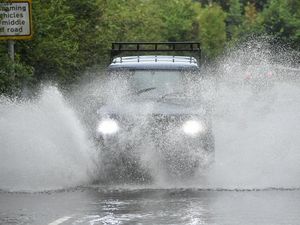 Supporting image for story: Thunderstorms set to bring flooding and travel disruption