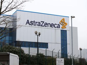 Supporting image for story: New antibody treatment ‘both prevents and treats Covid-19’