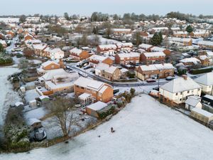 Supporting image for story: Freezing temperatures to persist with weather warnings extended into Monday