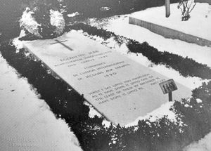 Eglantyne's grave in Geneva.