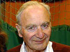 Supporting image for story: Tributes to former mayor