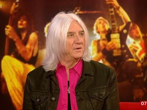 Supporting image for story: Def Leppard frontman says he worries about ‘everything’ after frozen vocal cord