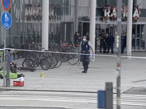 Supporting image for story: Suspect arrested after four people stabbed outside shopping centre in Finland