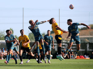 Supporting image for story: Las Palmas 3 Wolves 2 - Report