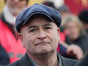 Supporting image for story: Rail union boss Mick Lynch calls for urgent meeting with Prime Minister