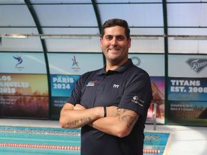 Supporting image for story: Swimmers give support to suspended coaches
