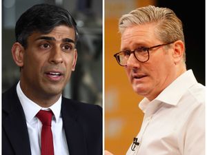 Supporting image for story: Sunak seeks to tackle ‘confusion’ on gender while Starmer goes on defence