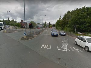 Supporting image for story: Elderly mobility scooter rider dies after Kidderminster crash