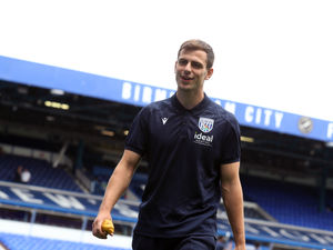 Supporting image for story: Millwall boss Neil Harris addresses Jayson Molumby links amid West Brom midfielder reports