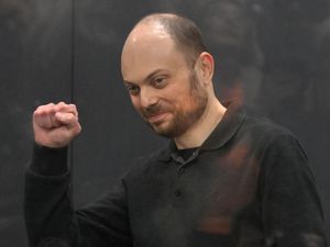 Supporting image for story: Jailed Kremlin critic moved to prison hospital