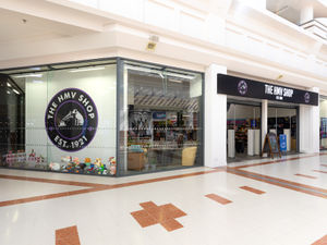 Supporting image for story: HMV's new store open at centre