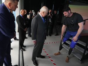 Supporting image for story: King and UK’s ‘unwavering support’ for Ukraine hailed at university