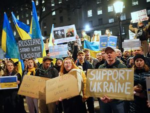 Supporting image for story: UK and US impose sanctions on Putin as the noose tightens around Kyiv