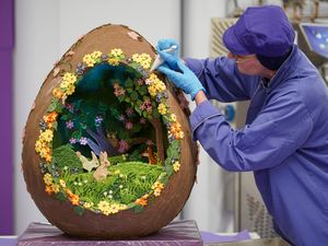 Supporting image for story: Cadbury World chocolatiers craft 40kg Easter egg equivalent to 889 bars