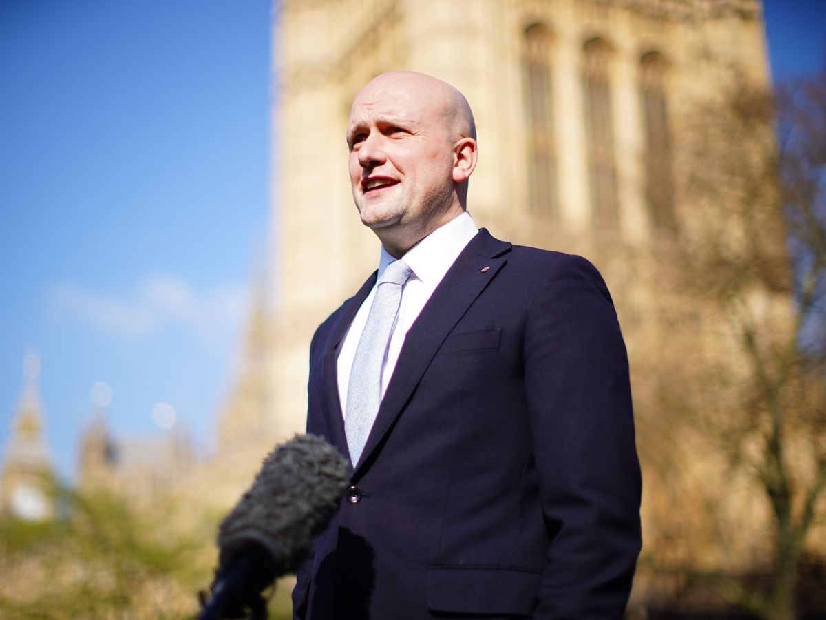 SNP &lsquo;within touching distance&rsquo; of winning Holyrood majority in May, Flynn says