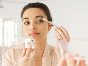 Supporting image for story: Slap on the make-up because science says having contrasting facial features makes you look younger