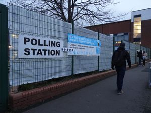 Supporting image for story: Polls close in Gorton and Denton by-election that could decide Starmer’s future