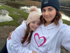 Supporting image for story: Inspirational Lily, 8, starts fundraising drive after loving mother's cancer diagnosis