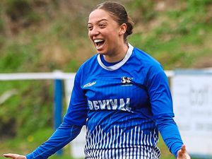 Supporting image for story: England heroines help Aston Villa put Hammers to the sword - while Wolves and Lye pick up wins