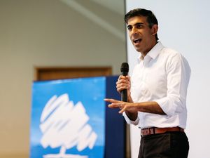 Supporting image for story: Rishi Sunak makes 'shorter in real life' joke as he tries to charm Ludlow Racecourse audience