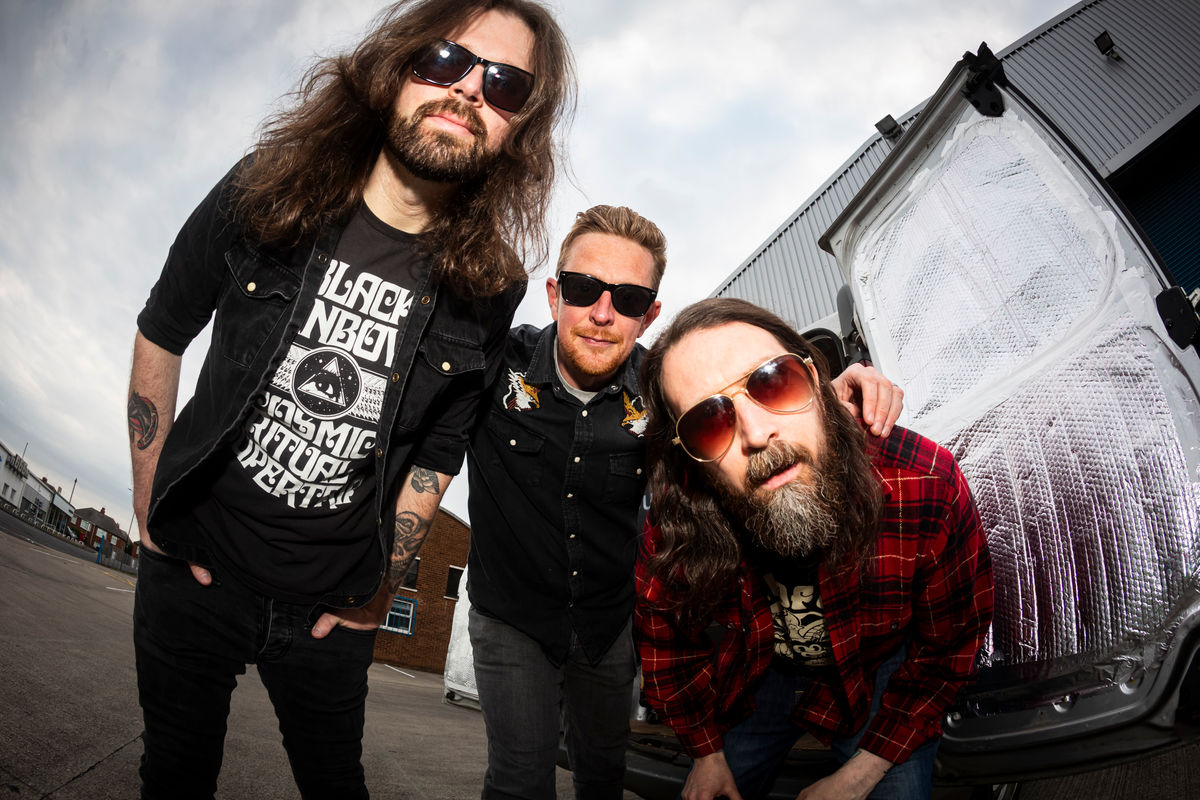 Dunes headline The Victoria with heavy riffs and desert rock grit