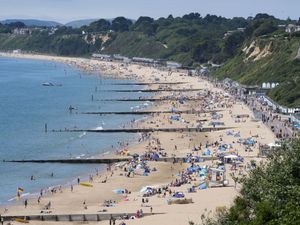 Supporting image for story: Highs of 31C forecast for coming week as temperatures continue to rise