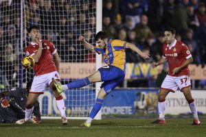 EDITORIAL USE ONLY. No use with unauthorized audio, video, data, fixture lists, club/league logos or 'live' services. Online in-match use limited to 75 images, no video emulation. No use in betting, games or single club/league/player publications