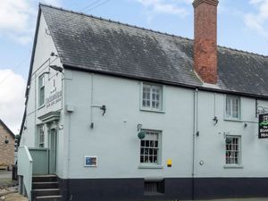 Supporting image for story: Perfect Father's Day holiday home destination – a whole pub complete with bar now available to rent
