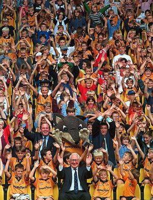Sir Jack with Graham Taylor, son Jonathan and the club mascot Wolfie