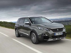 Supporting image for story: Peugeot's 5008 stretches a point very well!