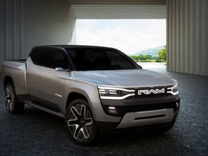 Supporting image for story: Ram 1500 Revolution concept previews electric version of iconic truck