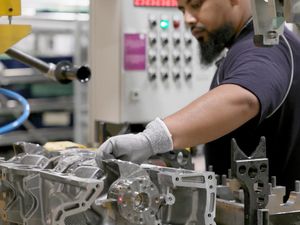 Supporting image for story: UK economic slowdown in third quarter confirmed – ONS