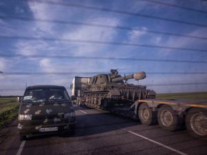 Supporting image for story: Russia takes losses in failed river crossing, officials say