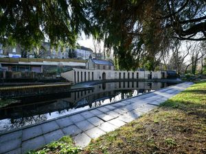 Supporting image for story