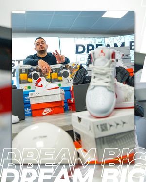 Ste Hamilton ahead of his giveaway