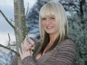 Supporting image for story: Beauty's Miss Earth hope