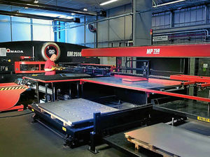 Supporting image for story: Bilston manufacturer helps shelve Chinese Wall