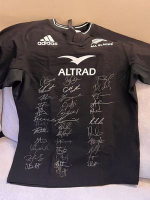 New Zealand national Rugby Union team donated a signed jersey to be auctioned off.