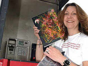 Supporting image for story: The smallest art gallery in town