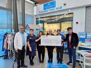 Supporting image for story: Spectacular Diwali Ball in Willenhall raises thousands for two local charities