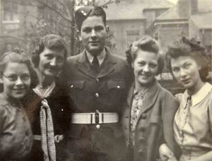 Ron Tomlin pictured in his RAF days with sister Jean, mother Florence, and sisters Carol and Gwen