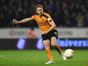 Supporting image for story: Dave Edwards would love to end his playing days at Shrewsbury Town