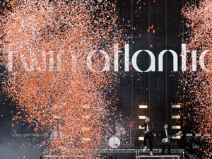 Supporting image for story: Twin Atlantic condemn politicians’ calls for Glastonbury to cancel Kneecap