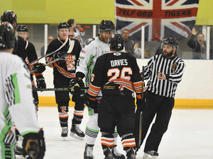 Supporting image for story: Telford Tigers slip to rare defeat against Peterborough Phantoms
