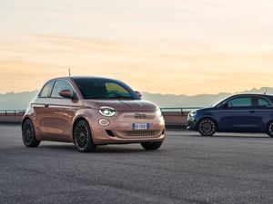 Supporting image for story: Fiat confirms pricing and specification for electric 500