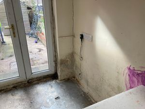 Mould in Kevin Smith's Stourbridge home. Picture Martyn Smith/LDRS free for LDRS use