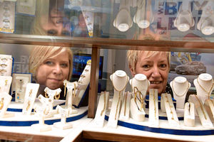 Supporting image for story: Too posh to pawn? Think again...